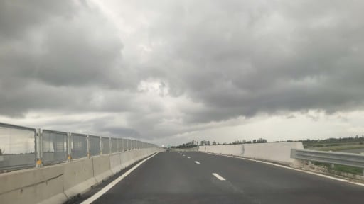 Cần sớm c&oacute; trạm dừng nghỉ tr&ecirc;n cao tốc Trung Lương - Mỹ Thuận