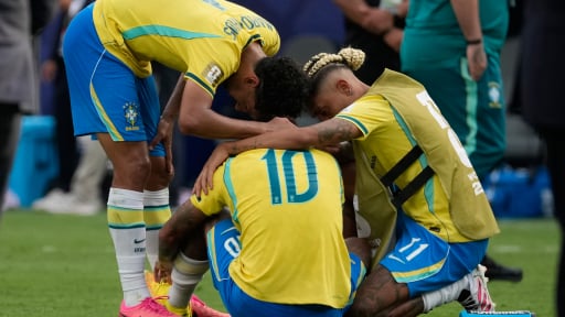 World Cup 2026: Th&ecirc;m một vết sẹo nữa, hay khởi đầu cho sự hồi sinh của Brazil?