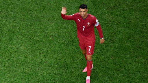 Sau tứ kết World Cup 2022, ai cũng n&oacute;i: &ldquo;Giấc mơ World Cup đ&atilde; kh&eacute;p lại với Ronaldo&rdquo;