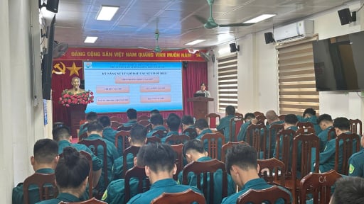 H&agrave; Nội: Tập huấn n&acirc;ng cao kiến thức, kỹ năng ph&ograve;ng, chống thi&ecirc;n tai cho lực lượng xung k&iacute;ch cơ sở x&atilde; H&aacute;t M&ocirc;n