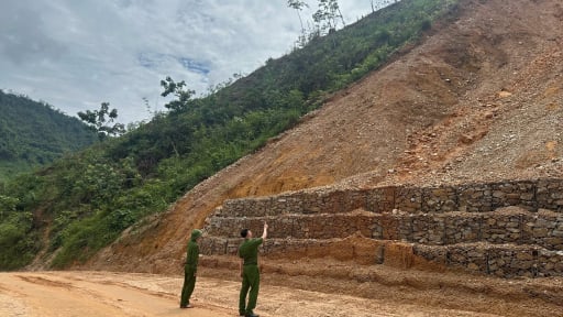 Ph&uacute; Thọ: Cảnh b&aacute;o khẩn cấp nguy cơ lũ qu&eacute;t v&agrave; sạt lở đất đe dọa nhiều khu d&acirc;n cư