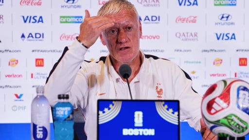 Ph&aacute;p đấu Morocco, HLV Didier Deschamps bảo vệ... trọng t&agrave;i Fran&ccedil;ois Letexier