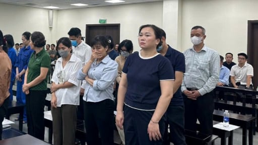 Trả hồ sơ, y&ecirc;u cầu điều tra bổ sung vụ cựu c&aacute;n bộ Sở Y tế H&agrave; Nội nhận hối lộ