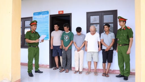 Quảng Trị triệt ph&aacute; đường d&acirc;y c&aacute; độ b&oacute;ng đ&aacute; li&ecirc;n tỉnh giao dịch khoảng 400 tỷ đồng m&ugrave;a World Cup 2026