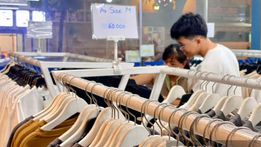 Th&ecirc;m một thương hiệu thời trang bất ngờ th&ocirc;ng b&aacute;o đ&oacute;ng cửa, xả kho b&aacute;n lần cuối cho kh&aacute;ch
