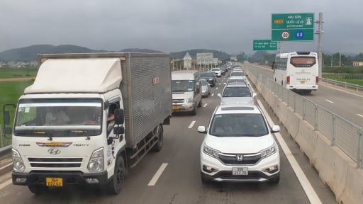  Lộ diện 5 dự &aacute;n cao tốc Bắc - Nam sẽ triển khai thu ph&iacute;