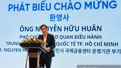 Nh&agrave; đầu tư H&agrave;n Quốc ấn tượng với ng&agrave;nh b&aacute;n dẫn, kỳ vọng v&agrave;o trung t&acirc;m t&agrave;i ch&iacute;nh tại TP.HCM