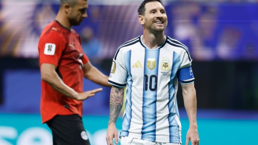 Bạn c&oacute; biết, Messi chưa từng đối đầu ĐT Anh?
