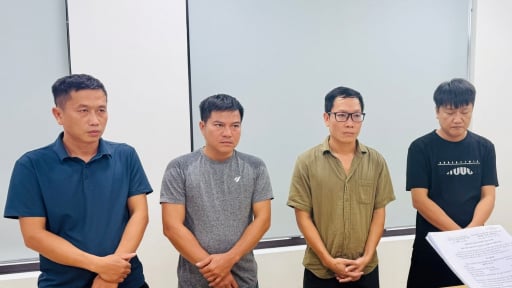 Bắt 4 đối tượng trong đường d&acirc;y c&aacute; độ b&oacute;ng đ&aacute; hơn 22 tỷ đồng ở Huế