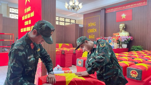 Đ&agrave;o 50 m&sup3;, ph&aacute;t hiện th&ecirc;m 5 bộ h&agrave;i cốt v&agrave; 4 bộ di vật liệt sĩ ở c&ocirc;ng vi&ecirc;n L&ecirc; Thị Ri&ecirc;ng