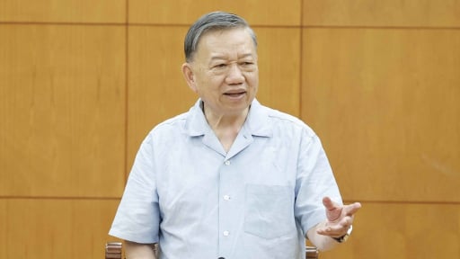 Tổng B&iacute; thư, Chủ tịch nước: Phải đặt c&ocirc;ng nghiệp h&agrave;ng hải quốc gia đ&uacute;ng vị tr&iacute;, ph&aacute;t triển c&oacute; trọng t&acirc;m