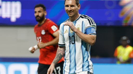 Lối chơi của Argentina phục vụ Messi, cần phải mạo hiểm trước ĐT Anh?