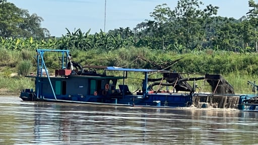 Ph&uacute; Thọ - L&agrave;o Cai &ldquo;bắt tay&rdquo; ngăn chặn khai th&aacute;c c&aacute;t tr&aacute;i ph&eacute;p tại khu vực gi&aacute;p ranh