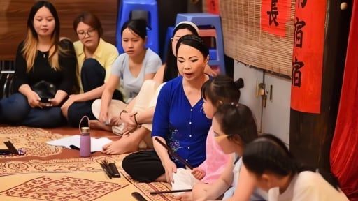 Lớp học ca tr&ugrave; miễn ph&iacute; g&oacute;p phần lan tỏa gi&aacute; trị di sản trong cộng đồng