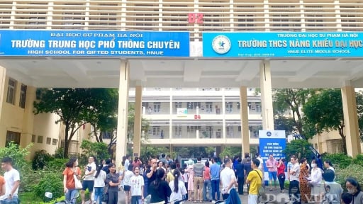 HĐND TP H&agrave; Nội duyệt học ph&iacute; c&aacute;c trường phổ th&ocirc;ng thuộc đại học, mức cao nhất 4,5 triệu đồng/th&aacute;ng