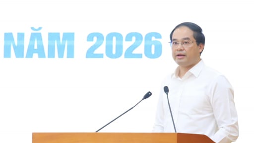 B&iacute; thư Tỉnh ủy Th&aacute;i Nguy&ecirc;n-Trịnh Xu&acirc;n Trường đối thoại với n&ocirc;ng d&acirc;n, gỡ 'n&uacute;t thắt' ph&aacute;t triển kinh tế n&ocirc;ng nghiệp