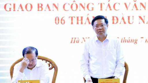 Xử nghi&ecirc;m việc d&ugrave;ng AI để tạo v&agrave; ph&aacute;t t&aacute;n sản phẩm văn h&oacute;a tr&aacute;i ph&aacute;p luật