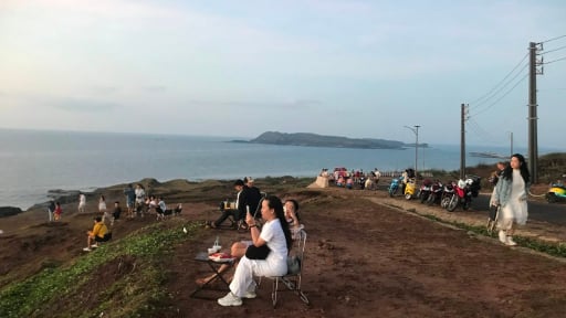 Trước sáp nhập Lâm Đồng, hòn đảo cách bờ Bình Thuận 4 tiếng đi tàu cao tốc, dân tình đã xách vali ra tới nơi rồi