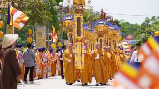 Đón xe buýt thế nào để tới Đại lễ Phật đản Vesak 2025 thuận tiện nhất?