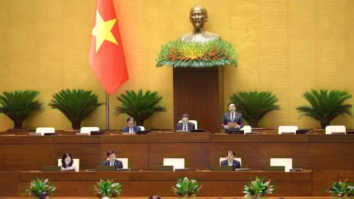 2 Ủy viên Bộ Chính trị và 11 Ủy viên Trung ương Đảng trong danh sách Ủy ban Dự thảo sửa đổi, bổ sung một số điều của Hiến pháp