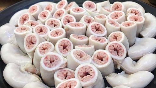 Lòng se điếu gây bão mạng, vì sao?