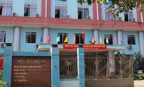 Một bác sĩ ở Long An bị phạt 45 triệu đồng vì hành nghề vượt quá chuyên môn 