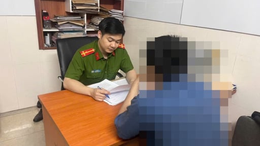 Hành trình 5 giờ giải cứu nam sinh viên bị 'bắt giam online'