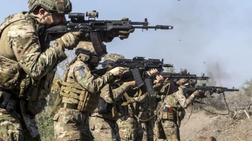 Ukraine bất ngờ ra lệnh cấm quân đội tấn công lực lượng Nga trước