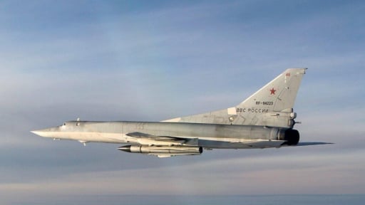 Không thể bắn hạ hết tên lửa Nga, Ukraine nỗ lực ném bom phá hủy chúng trước