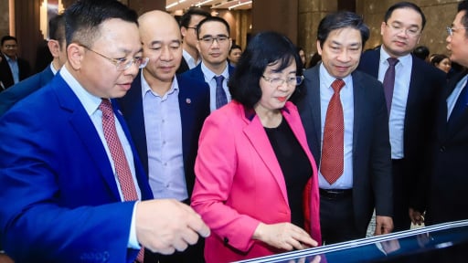 Hà Nội định hướng lựa chọn lãnh đạo phường, xã mới: Bí thư không phải người địa phương