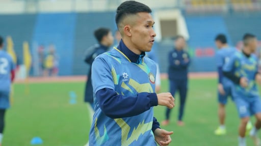 Tin tối (11/5): HLV Kim Sang-sik đón tin vui từ trò cưng Doãn Ngọc Tân 
