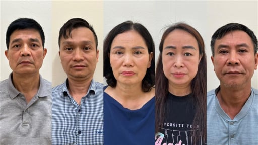 Bộ Công an khởi tố, bắt nguyên Cục trưởng Cục An toàn thực phẩm Bộ Y tế cùng nhiều đồng phạm
