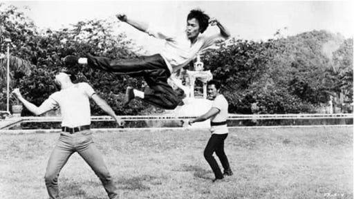 Cao thủ Taekwondo nào giúp Lý Tiểu Long đá nhanh “hơn máy”?
