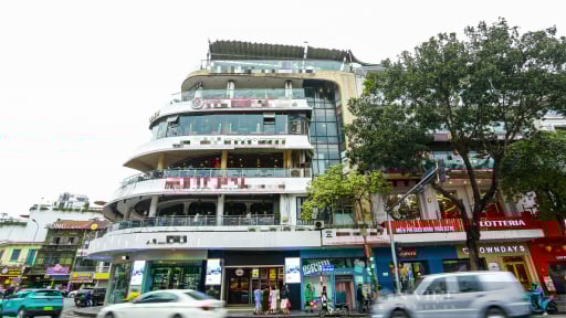 Thông tin mới nhất về việc phá dỡ tòa nhà “Hàm cá mập”