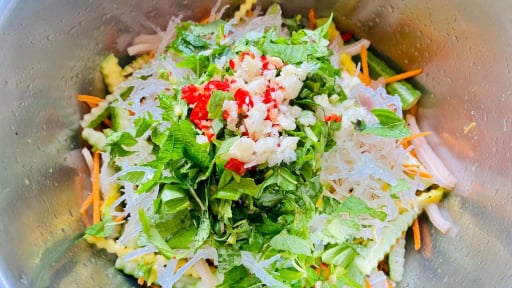 Loại rau trắng muốt, giàu khoáng chất, giúp ngăn ngừa bướu cổ, tốt tim bổ xương, món ăn thanh mát mùa hè