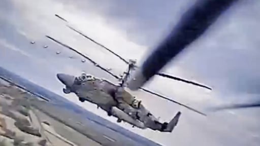 Đặc nhiệm Ukraine phục kích, tiêu diệt trực thăng 'cá sấu' Ka-52 của Nga