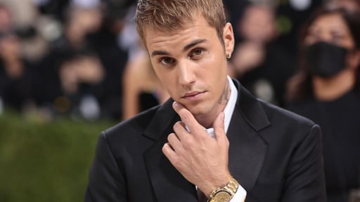 Lý do Justin Bieber vỡ nợ khiến nhiều người bàng hoàng