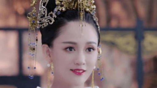 Hoàng hậu hạnh phúc nhất Trung Quốc, được chồng sủng ái suốt 45 năm là ai?