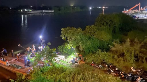 Nam thanh niên nhảy cầu xuống sông mất tích