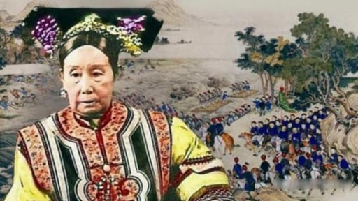 Từ Hi Thái hậu bị người phương Tây khắc chữ gì trên giường ngủ?