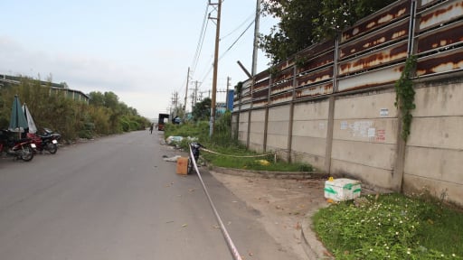 Công an truy tìm thân nhân của nạn nhân tử vong là trẻ sơ sinh