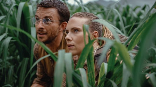 Scarlett Johansson trở lại quyến rũ trong “Jurassic World: Rebirth”
