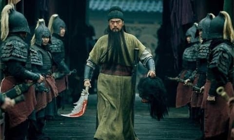 Mãnh tướng Hoa Hùng bị Quan Vũ hay Tôn Kiên giết chết?