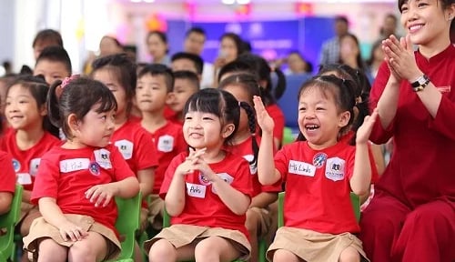 Cần hơn 116.000 tỷ đồng và gần 48.000 biên chế giáo viên phục vụ phổ cập giáo dục mầm non