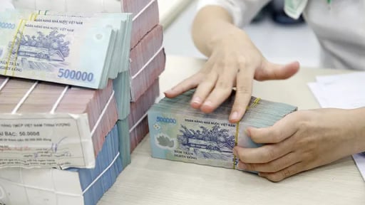 Lãi suất ngân hàng cao nhất hôm nay 22/5: Sacombank có gì đáng chú ý?