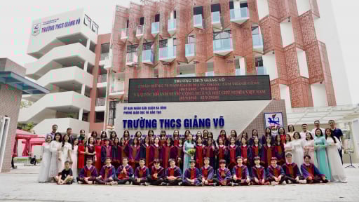 Cô giáo nhiều kinh nghiệm 'bật mí' cách ôn thi môn Văn vào lớp 10 Hà Nội năm 2025 để điểm cao chót vót