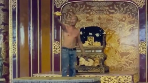 Phá hoại ngai vàng triều Nguyễn- bảo vật quốc gia, người đàn ông có thể bị xử lý thế nào?