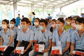 Bộ Nội vụ đề xuất hỗ trợ tối đa 30 triệu đồng cho lao động đi làm việc ở nước ngoài không may phải về nước 