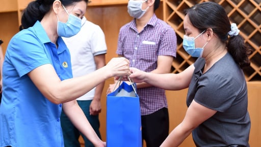 Từ 1/6, dừng thu phí công đoàn với 2,6 triệu người, kết thúc hoạt động công đoàn với những đơn vị này