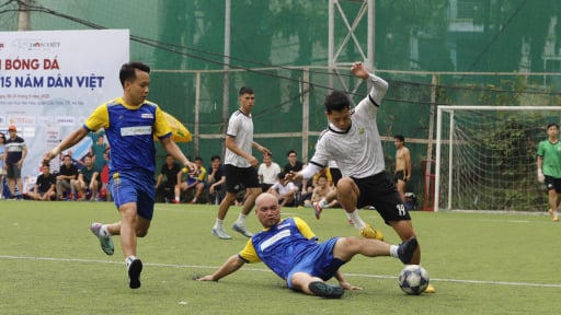 Giải bóng đá Cup Vàng 15 năm Dân Việt: Tinh thần đồng đội, sức mạnh đoàn kết lên ngôi!